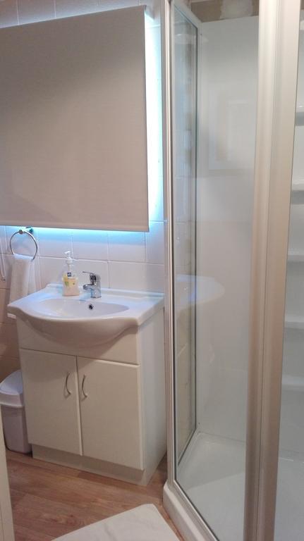 Waters Edge B&B 카이타이아 객실 사진