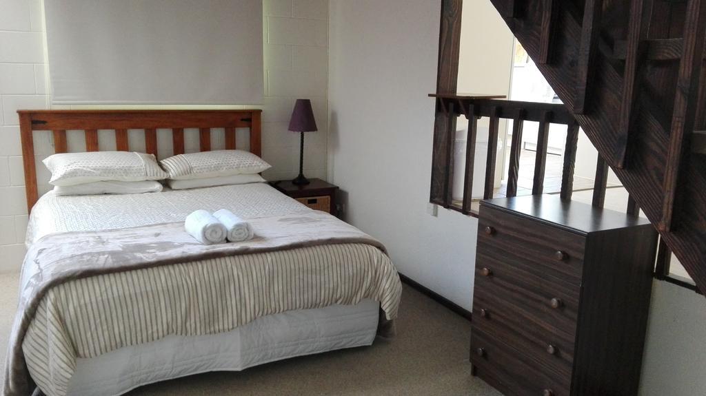 Waters Edge B&B 카이타이아 객실 사진