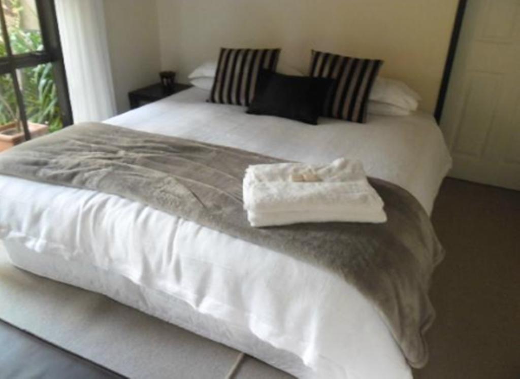 Waters Edge B&B 카이타이아 객실 사진